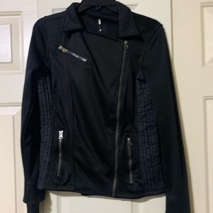 black zip up jacket